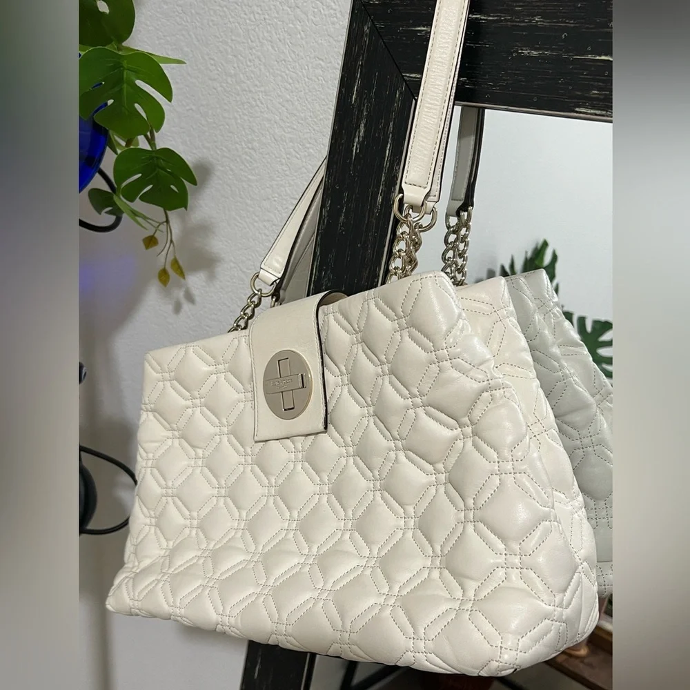 KATE SPADE White & Gold Chain Shoulder Bag